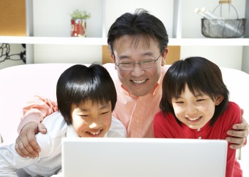 Parenting Speaker: Managing High-Tech Devices for Kids